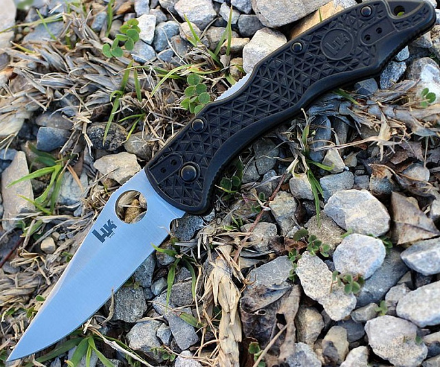 Нож Benchmade BM14402 Pika II - нож складной, сталь 9CR13