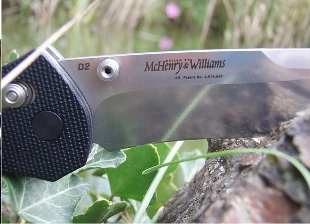 Нож Benchmade BM710D2