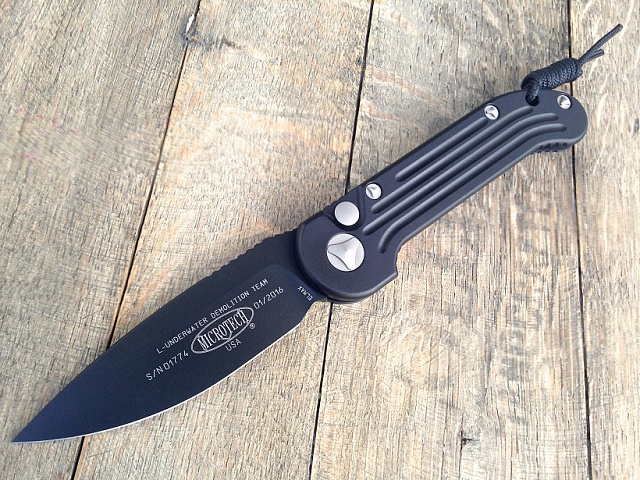 Нож Microtech LUDT 135-1 с автоматическим открытием клинка.