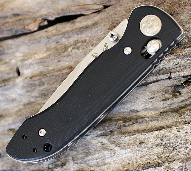 Нож Benchmade BM698 Foray