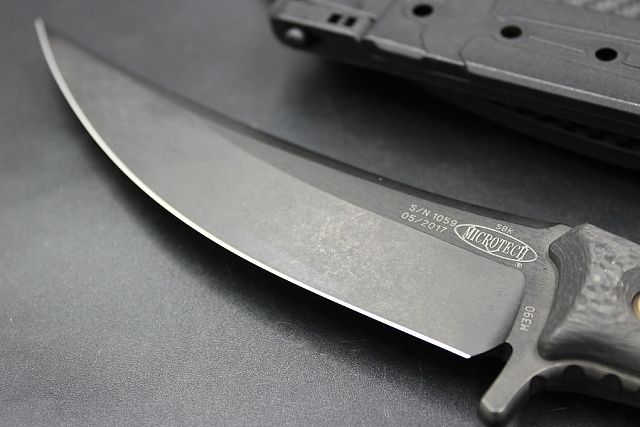 Нож Microtech Borka SBK 200-1DLC с фиксированным клинком.