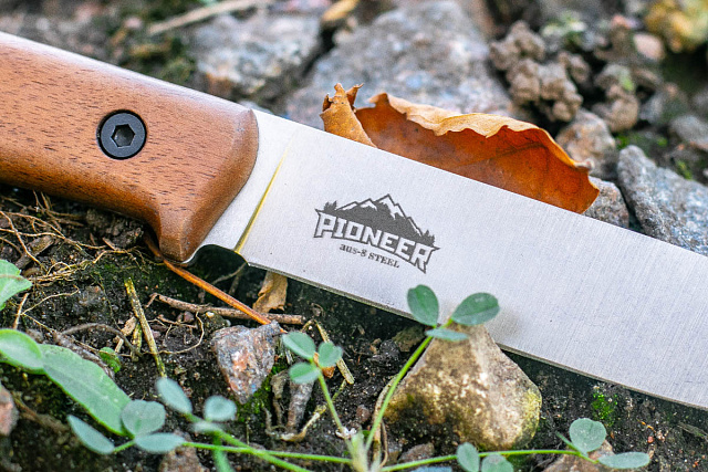 Нож Kizlyar Supreme Pioneer AUS-8 StoneWash Орех