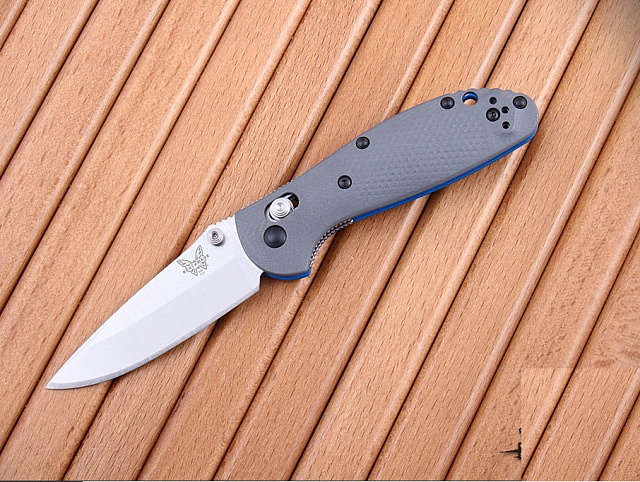 Нож Benchmade BM556-1 Mini Griptilian