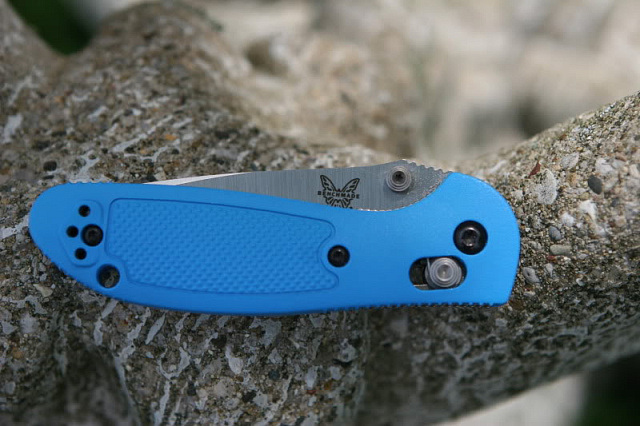 Нож Benchmade BM556-BLU Mini Griptilian