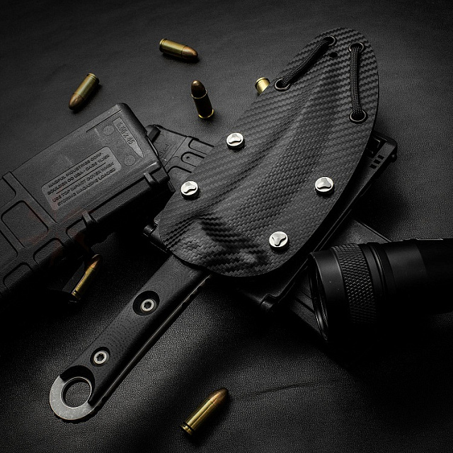 Нож Microtech Borka SBK 200-1DLC с фиксированным клинком.